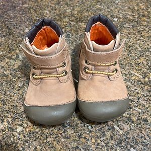 Stride rite brown boots never used